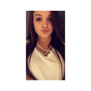 Meet your Posher, Sierra